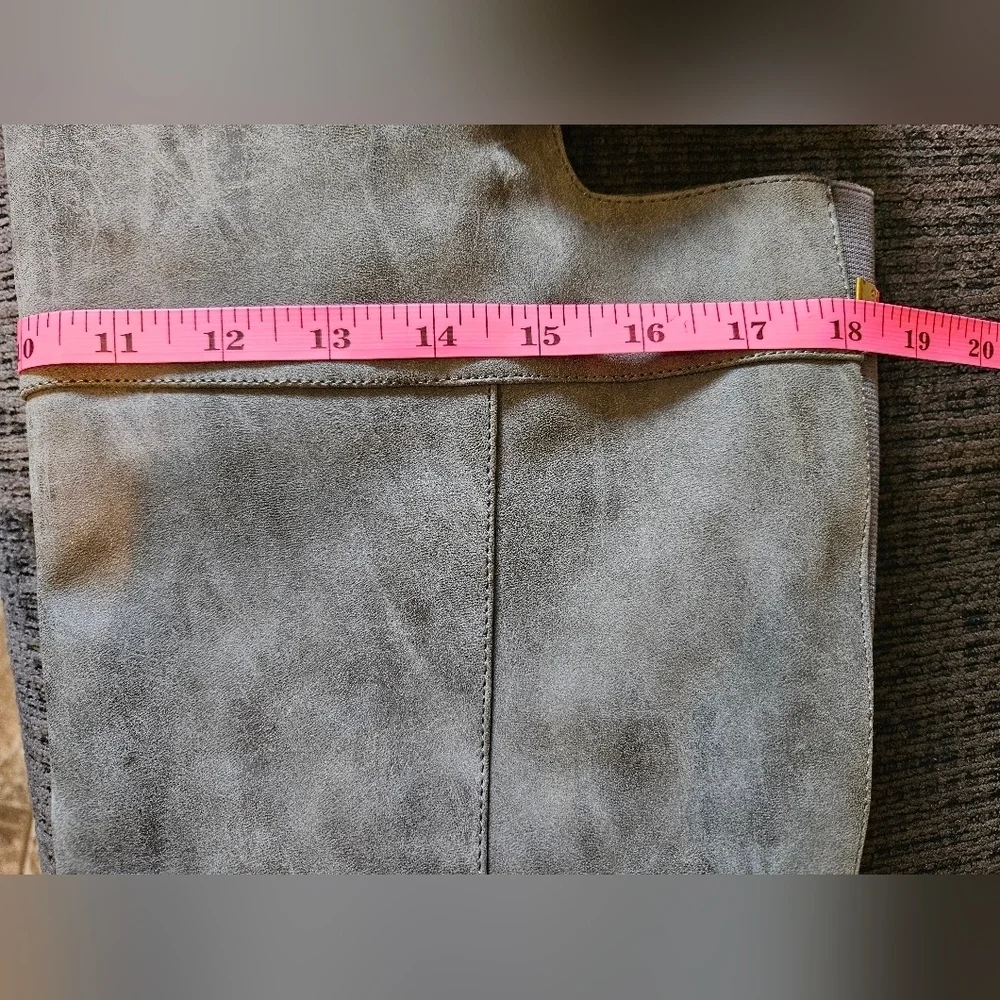 NWT WOMEN'S GREY DISTRESSED DOUBLE STRAP OVER THE KNEE HEELED BOOTS SIZE 8W